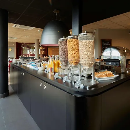 Hotel Campanile Centre - Saint Jacques