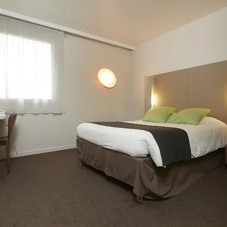 Hotel Campanile Centre - Saint Jacques 3*